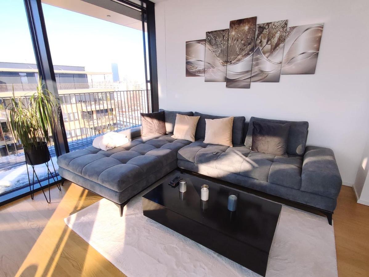 Panorama Apartment Vienna - Free Parking, Sauna & Fitness Kültér fotó
