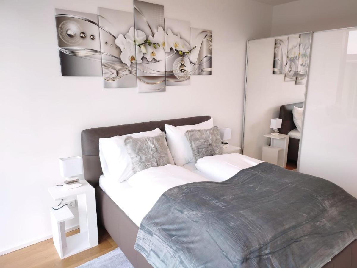 Panorama Apartment Vienna - Free Parking, Sauna & Fitness Kültér fotó