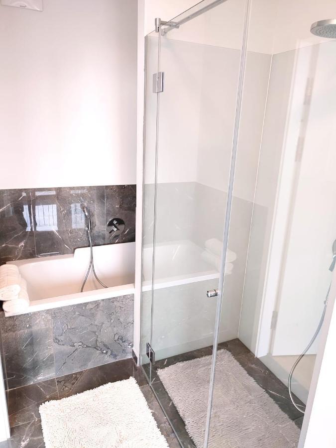 Panorama Apartment Vienna - Free Parking, Sauna & Fitness Kültér fotó