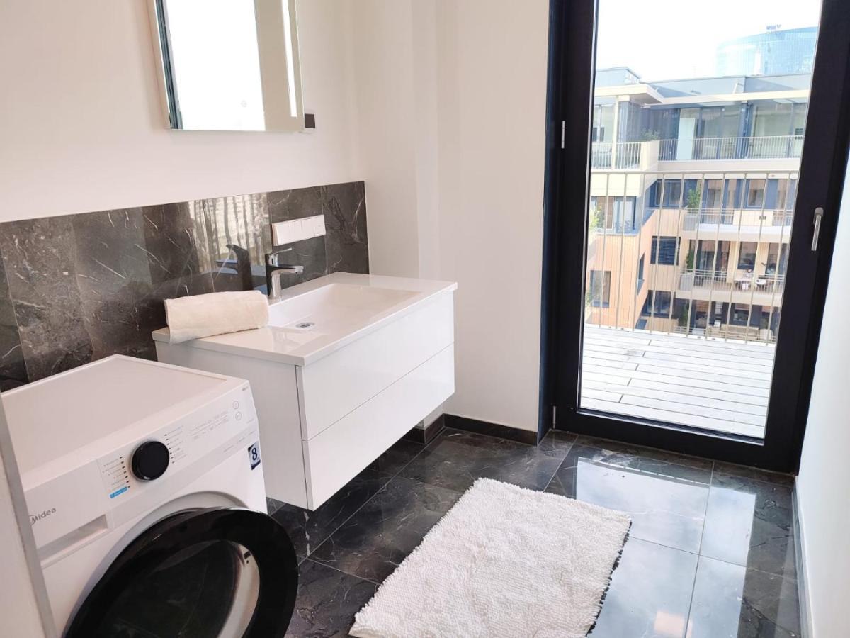 Panorama Apartment Vienna - Free Parking, Sauna & Fitness Kültér fotó